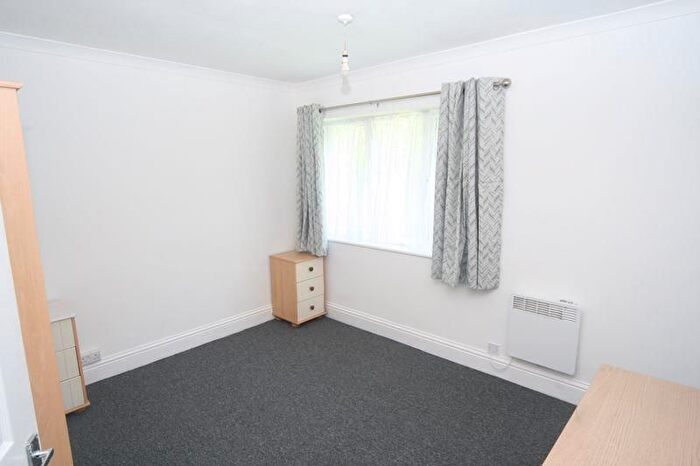 1 Bedroom Flat To Rent In Orchard Court, The Island, UB7