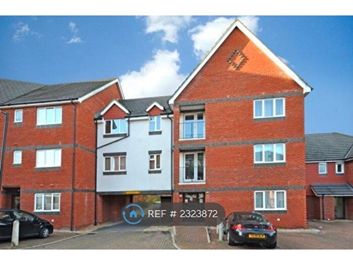 1 Bedroom Flat To Rent In Tower Close, East Grinstead, RH19