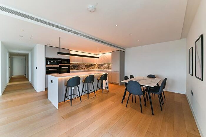 3 Bedroom Flat To Rent In Fountain Park Way, London, W12