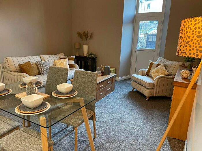 5 Bedroom Terraced House To Rent In Fraser Road, City Centre, Aberdeen, AB25