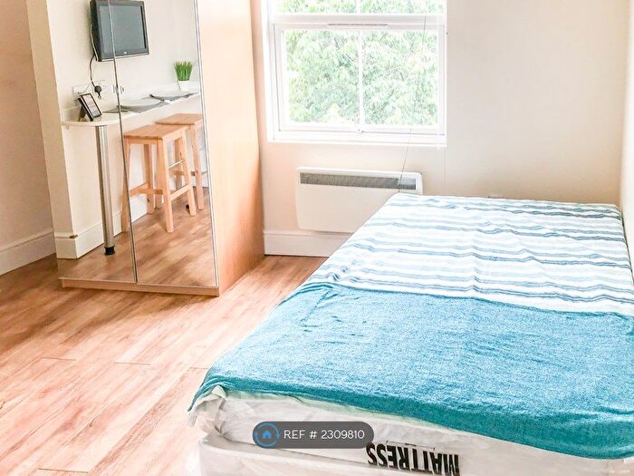 Studio To Rent In London, London, N19