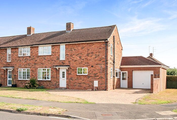 3 Bedroom Semi-Detached House For Sale In Bishops Drive, Bishops Cleeve, Cheltenham, Gloucestershire, GL52