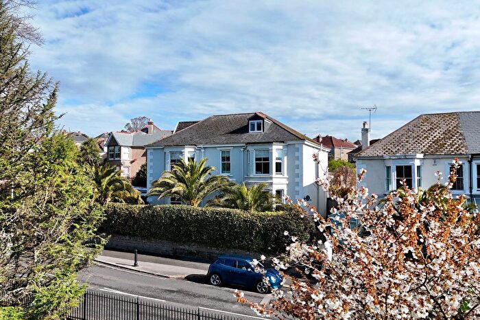 6 Bedroom Semi-Detached House For Sale In Kimberley Park Road, Falmouth, TR11