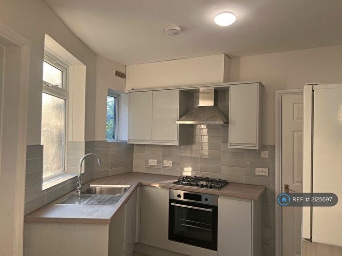 2 Bedroom Flat To Rent In Severus Road, Newcastle Upon Tyne, NE4