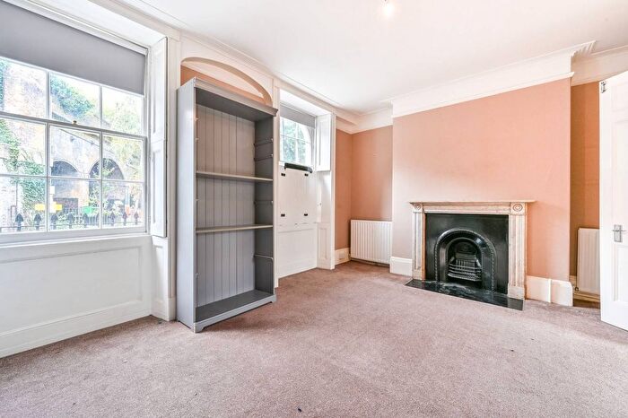 5 Bedroom Terraced House To Rent In Camden Street, Camden, London, NW1