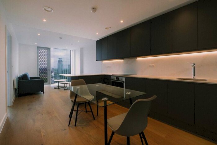 1 Bedroom Flat To Rent In Viadux, Manchester, Uk, M1