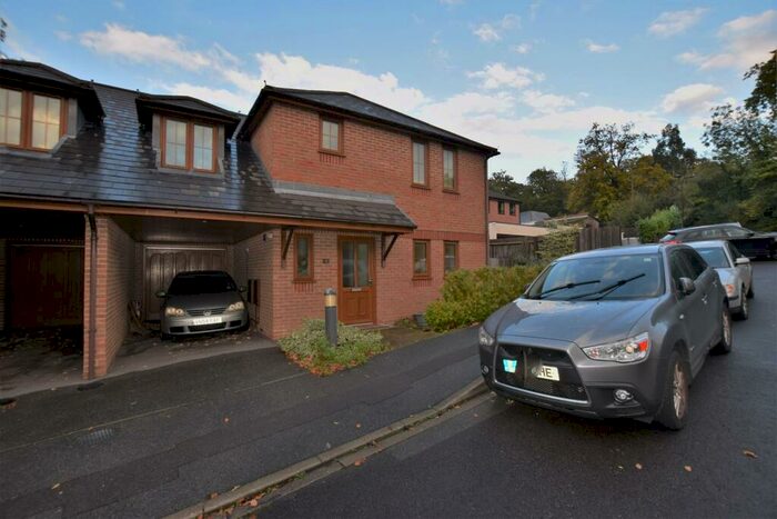 4 Bedroom House To Rent In Tamarisk Gardens, Southampton, SO18