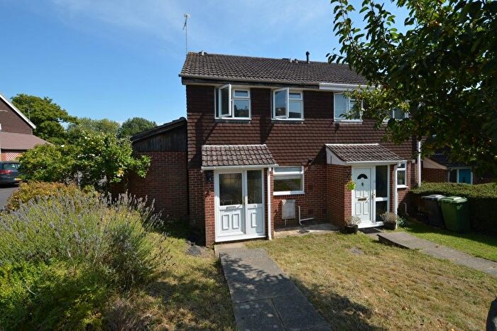3 Bedroom End Of Terrace House To Rent In Stoneham Park, Petersfield, Hampshire, GU32