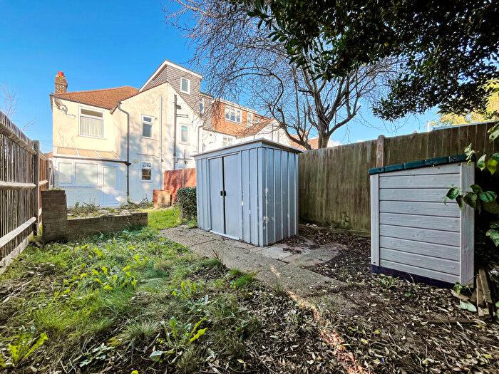 3 Bedroom End Of Terrace House For Sale In Broadway, Rainham, Gillingham, Kent, ME8