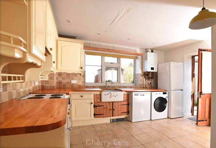 3 Bedroom Cottage To Rent In Richmond St, Kings Sutton, OX17