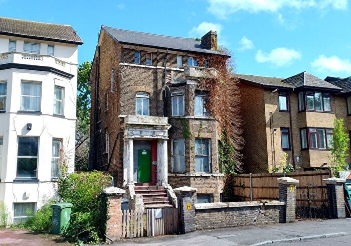 10 Bedroom Detached House For Sale In Burnt Ash Hill, Lee, London, SE12