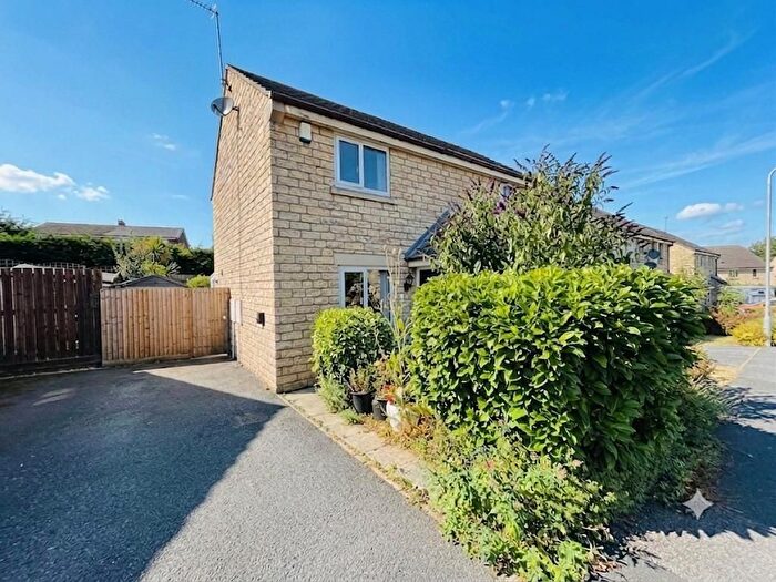 2 Bedroom Semi Detached House For Sale In Royd Moor Road, Bradford, BD4