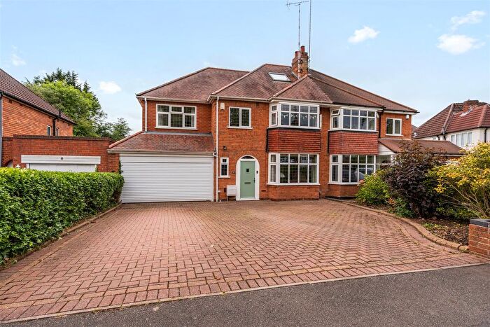 4 Bedroom Semi-Detached House For Sale In Ladbrook Road, Solihull, B91