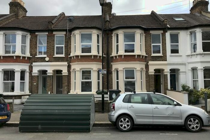 1 Bedroom Flat To Rent In Morley Road, London, E10
