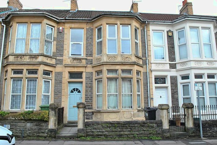 1 Bedroom Flat To Rent In South Road, Kingswood, Bristol, BS15