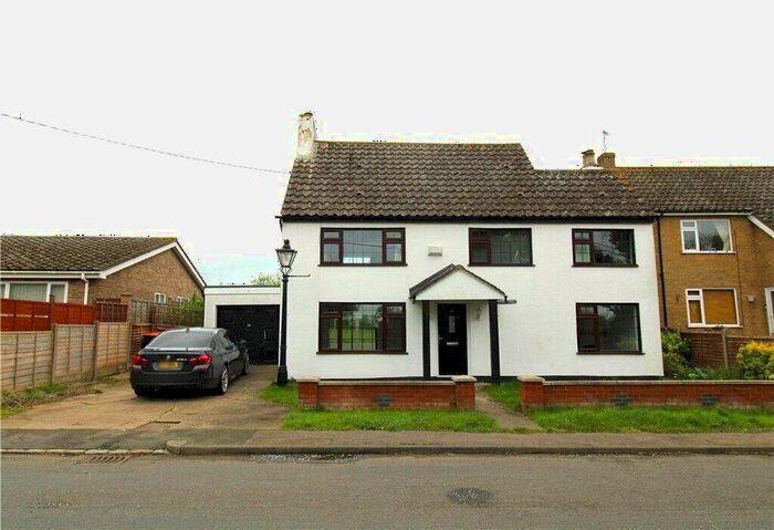 3 Bedroom Detached House To Rent In Renhold, Bedfordshire, Green End, Renhold, MK41