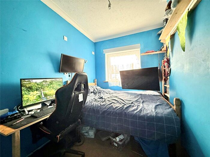 3 Bedroom Terraced House For Sale In Latimer Road, Redoubt, Eastbourne, BN22