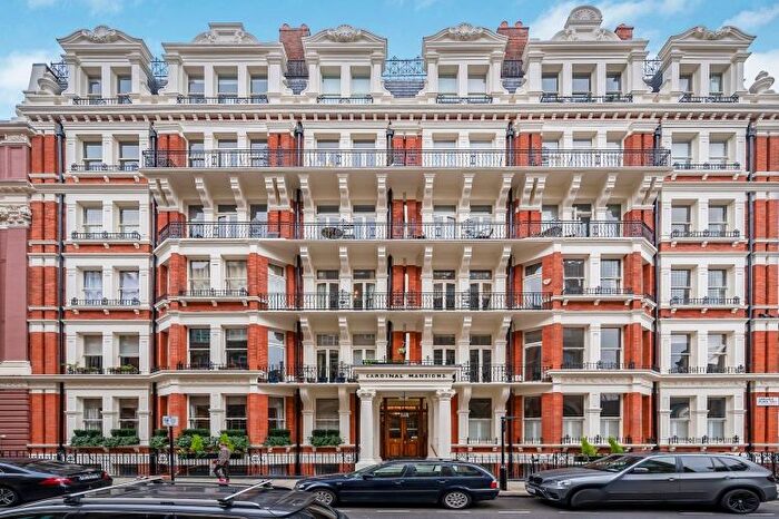 4 Bedroom Flat To Rent In Carlisle Place, London, SW1P