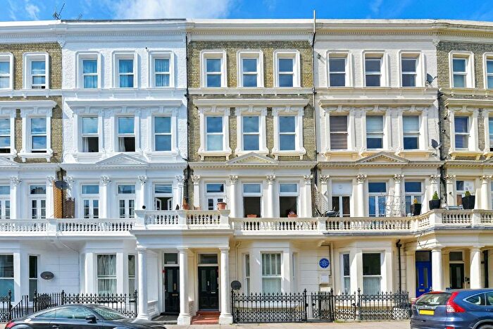 2 Bedroom Flat For Sale In Barons Court Road, West Kensington, W14