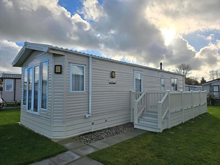 2 Bedroom Caravan For Sale In Routh, Beverley, HU17