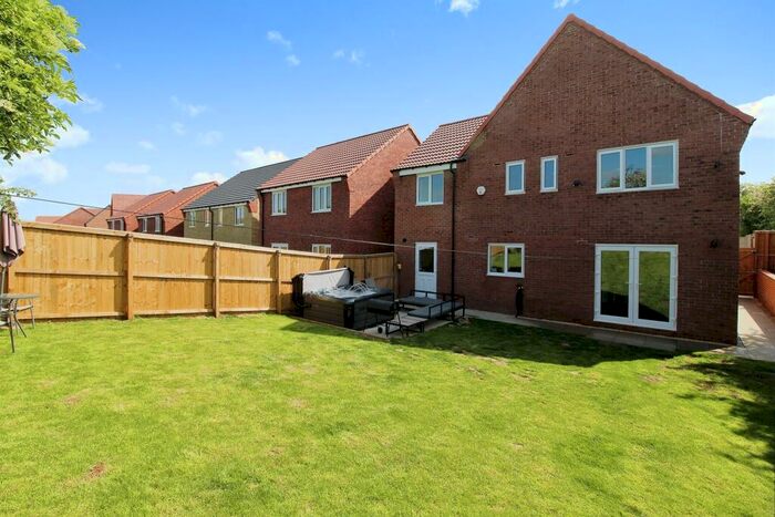 4 Bedroom Detached House For Sale In Buckthorn Close, Bolsover, Chesterfield, S44