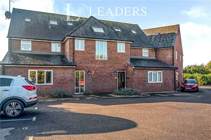 1 Bedroom Apartment For Sale In Whyke Lane, Chichester, West Sussex, PO19