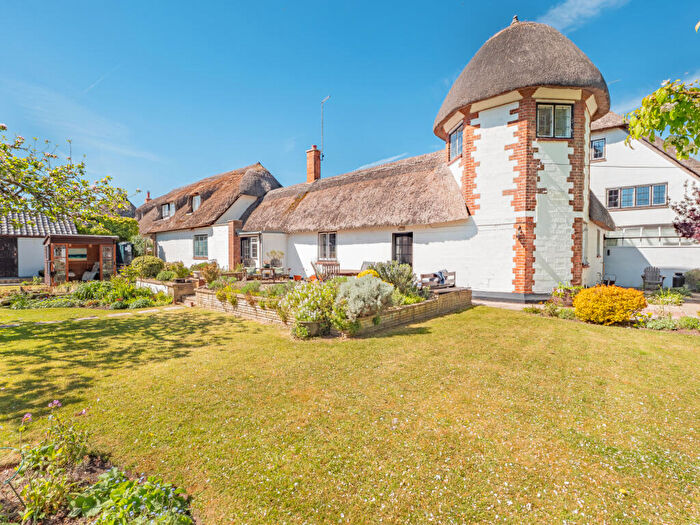 4 Bedroom Terraced House For Sale In Briantspuddle, Dorchester, Dorset, DT2