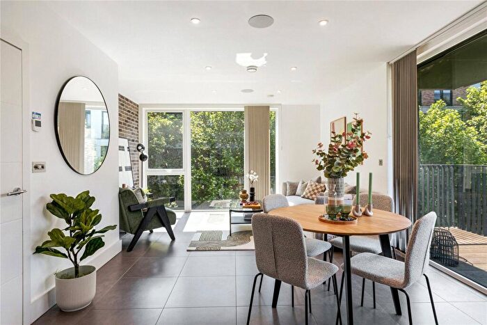 3 Bedroom Apartment For Sale In Old Smokehouse, Monier Road, London, E3