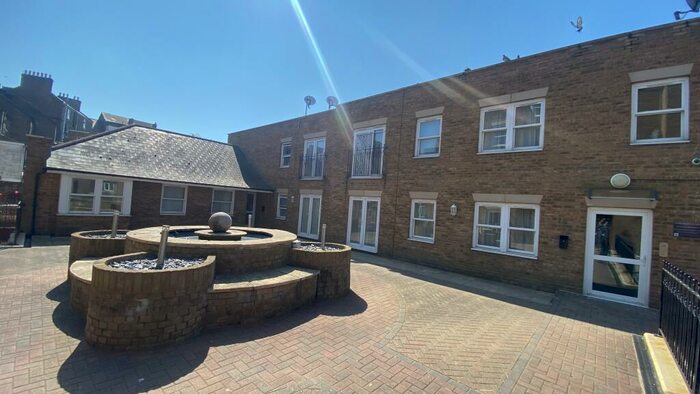 2 Bedroom Flat To Rent In Dorman's Yard, Ramsgate, CT11