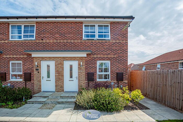 2 Bedroom Town House For Sale In Pearl Drive, Worksop, S81