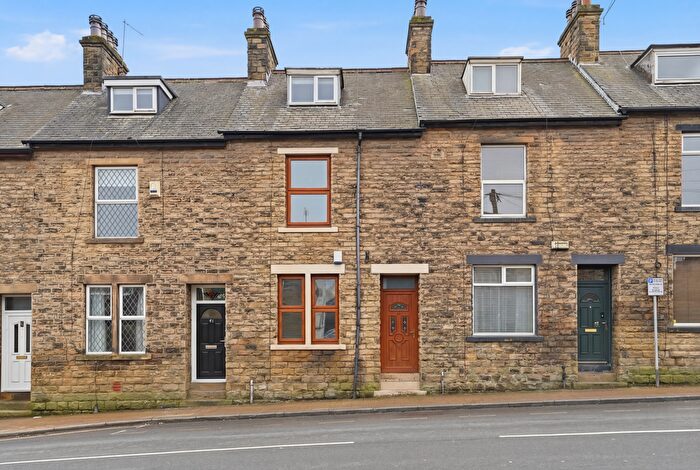 2 Bedroom Terraced House For Sale In Lowtown, Pudsey, LS28