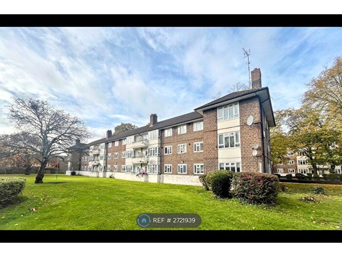 1 Bedroom Flat To Rent In Parrington House, London, SW4
