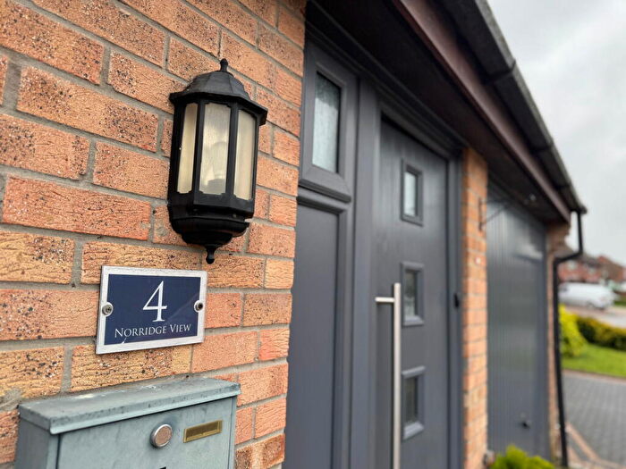 3 Bedroom Semi-Detached House For Sale In Norridge View, Warminster, BA12