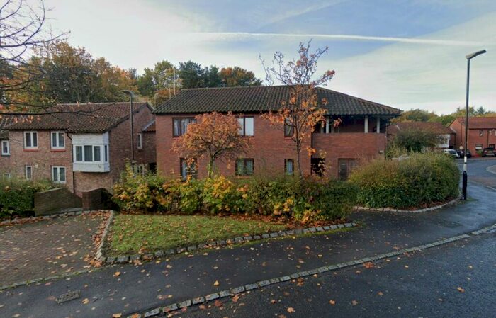 1 Bedroom Flat To Rent In Pendle Close, Lambton, Washington, Tyne And Wear, NE38