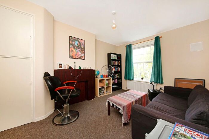 2 Bedroom Flat To Rent In Tanners Hill, Heston House Tanners Hill, SE8