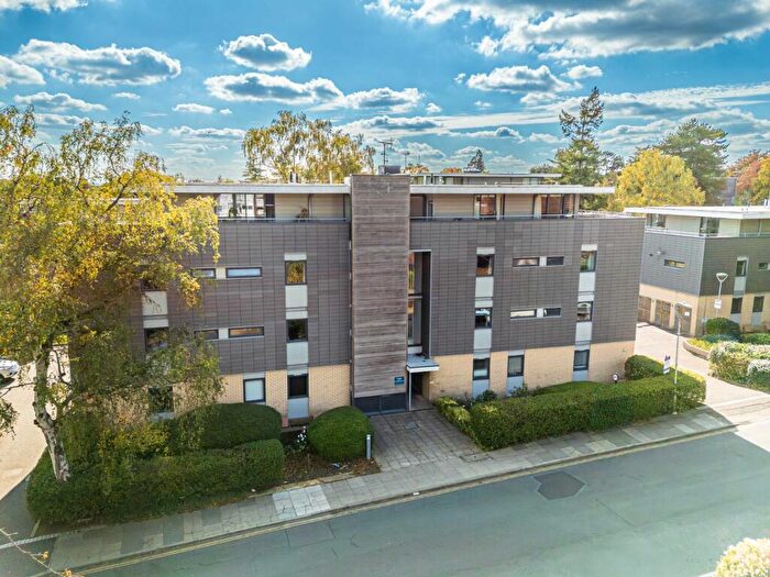 1 Bedroom Penthouse For Sale In Oriel Court, Newsom Place, St. Albans, Hertfordshire, AL1