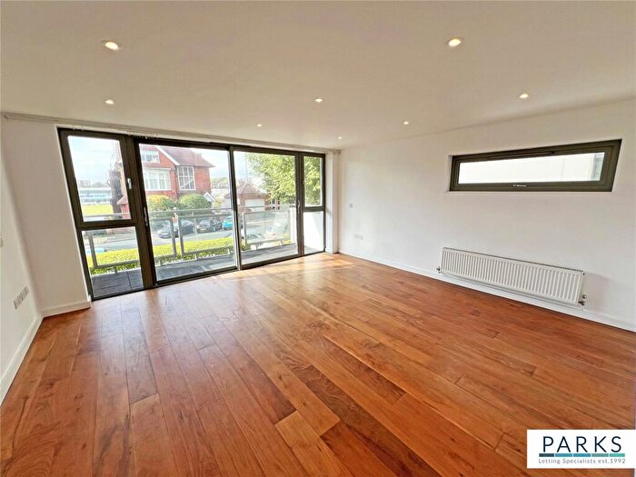 2 Bedroom Apartment To Rent In Palmeira Avenue, Hove, East Sussex, BN3
