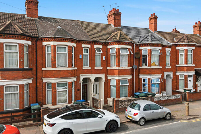 4 Bedroom Terraced House For Sale In Widdrington Road, Coventry, CV1