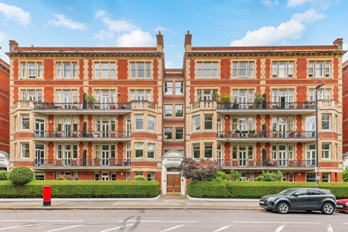 3 Bedroom Flat To Rent In Prince Of Wales Drive, London, SW11