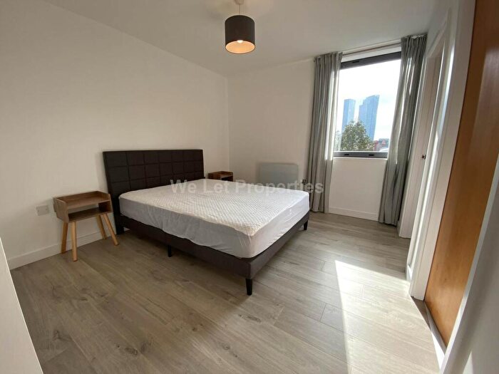 2 Bedroom Apartment To Rent In Rossetti Place, Lower Byrom Street, M3