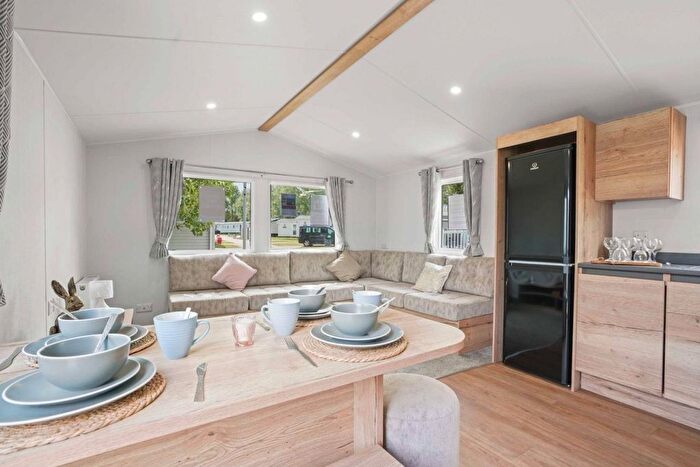 3 Bedroom Park Home For Sale In Corton, NR32