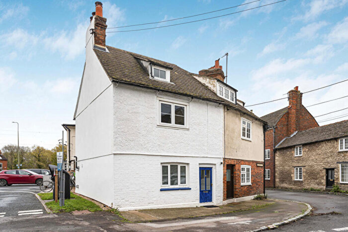 2 Bedroom End Of Terrace House For Sale In Old Botley, Oxford, OX2