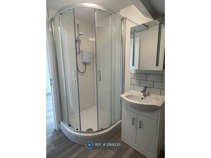 Studio To Rent In Fore Street, Newquay, TR7