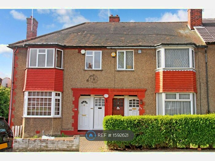 2 Bedroom Maisonette To Rent In Carr Road, Northolt, UB5