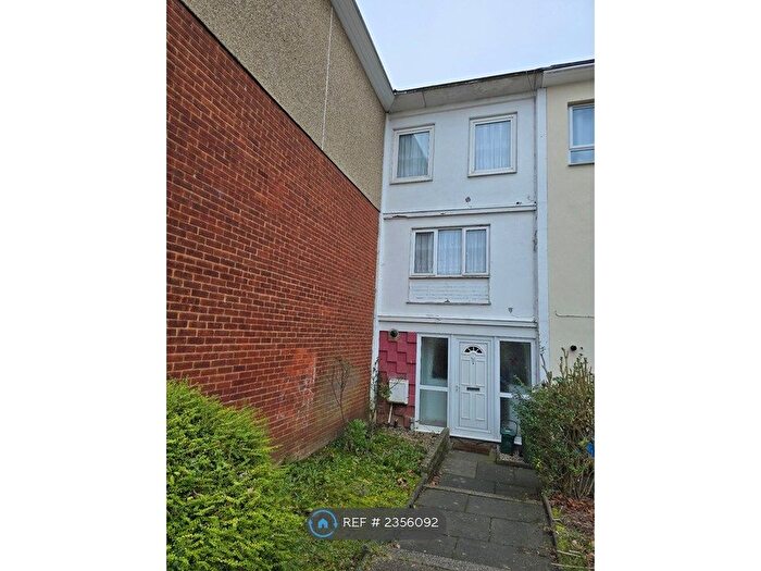 3 Bedroom Terraced House To Rent In Long Riding, Basildon, SS14