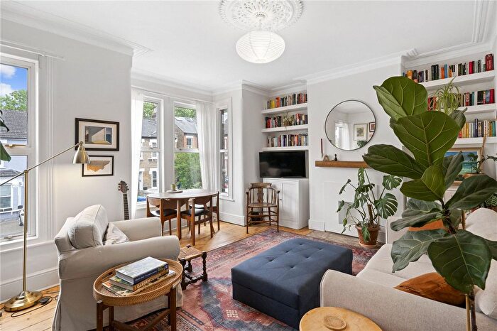 2 Bedroom Flat For Sale In Dunstans, East Dulwich, London, SE22