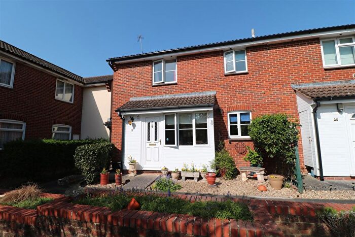 1 Bedroom Property For Sale In Buckleaze Close, Trowbridge, BA14