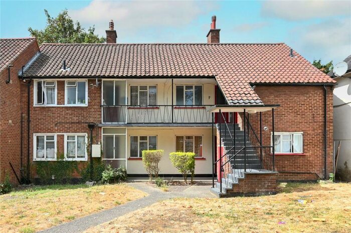 1 Bedroom Flat To Rent In Wingfield Road, Walthamstow, London, E17