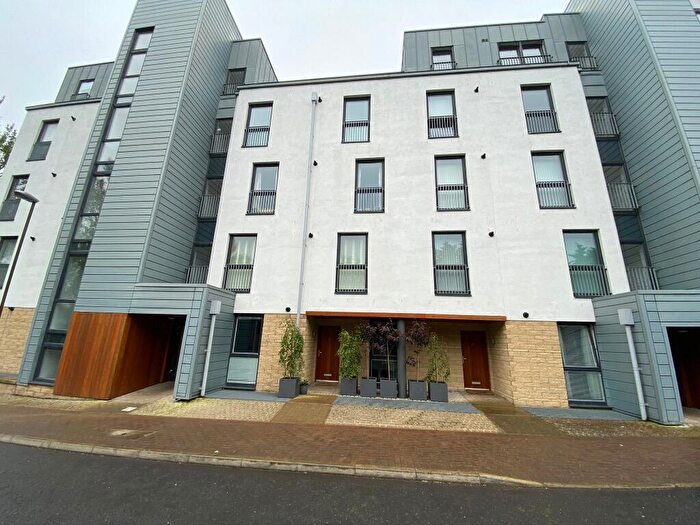 2 Bedroom Flat To Rent In Kimmerghame Place, Crewe Toll, Edinburgh, EH4