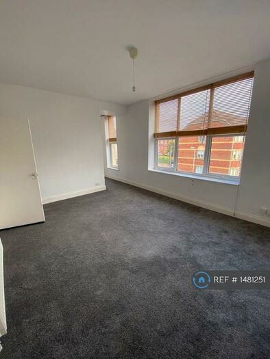 1 Bedroom Flat To Rent In Courtenay Road, Liverpool, L22